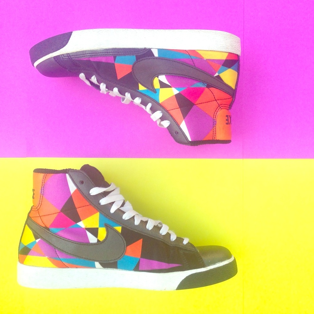 Nike High Top Geometric Print/Style: